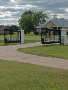 Gallery image of Ben Cabin in Natchitoches +19 photos