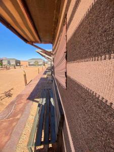 Μπαλκόνι ή βεράντα στο wadi rum camp anas +6 φωτογραφίες