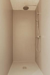 Koupelna v ubytování By the sea - Bådehus med Spabad og gratis Parkering + 13 fotografií