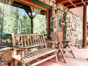 Φωτογραφία από το άλμπουμ του Peaceful Mountainside Cabin Retreat σε Chipita Park