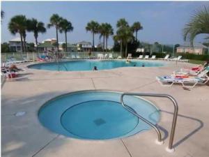 Bazén v ubytování Maravilla 2110 nebo v jeho okolí