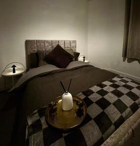 Ένα ή περισσότερα κρεβάτια σε δωμάτιο στο Cozy corner-Sleeps 8 guest Entire house Glasgow very central +9 φωτογραφίες