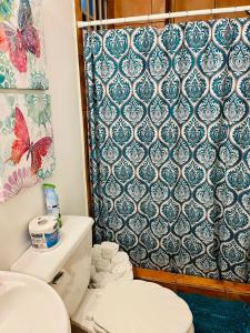 Phòng tắm tại Trendy AP with Digital workspace ownmodem Ethernet