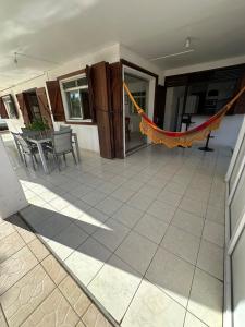 Balkón nebo terasa v ubytování Villa tout confort avec terrasse et jardin - Baie-Mahault Destrelland