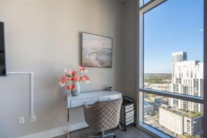 Imagem da galeria de Uptown Penthouse em Charlotte mais 23 fotografias