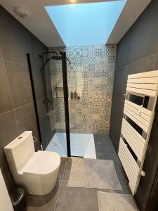 Ένα μπάνιο στο Cozy apartment