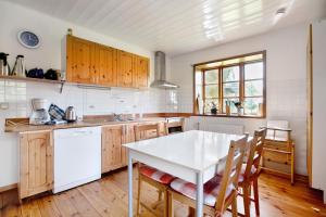 Η κουζίνα ή μικρή κουζίνα στο Ferienhaus Rosen