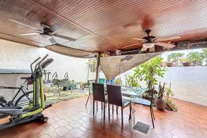 Γυμναστήριο ή/και όργανα γυμναστικής στο 1BR in Shared Home Pool Tennis & Lake Miami +57 φωτογραφίες