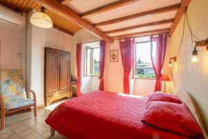 Postel nebo postele na pokoji v ubytování Gite de l'écurie