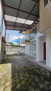 Budova, kde se prázdninový dům nachází