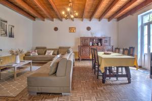 Χώρος καθιστικού στο Gite du Sourcier