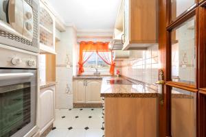 Photo de la galerie de l'établissement 50 mts beach with sea views pool, à Algarrobo-Costa 17 autres photos