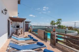 Bazén v ubytování Andres House, Tías nebo v jeho okolí