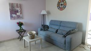 Posezení v ubytování Gite Du Bas - Le Petit Tilleul + 2 fotografie