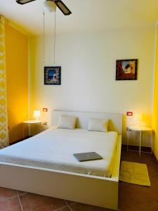 カラゼッタにあるRosa dei Venti - Calasettaのベッドルーム1室(ノートパソコン付きのベッド1台付) +17枚の写真