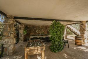 a room with a table with a chessboard in it at Villa Karina in Valdemanco