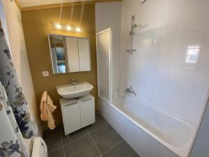 Ένα μπάνιο στο Westhinder II H8