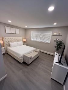 Gallery image of Cozy apartment with private entrance in Central Islip