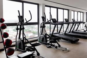 Fitness centrum a/nebo fitness zařízení v ubytování NOVA by BlueWaters Property Management LTD