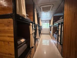 Fotografie z fotogalerie ubytování By the Beach Hostel v destinaci Phi Phi Don