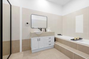 Ένα μπάνιο στο Fuller Holidays - Penthouse on Marvel +4 φωτογραφίες