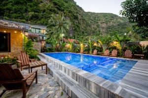 Bazén v ubytování Cozy Beer Garden Homestay nebo v jeho okolí