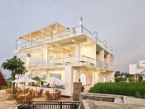 Μπαλκόνι ή βεράντα στο RedDoorz Syariah at Svarga View