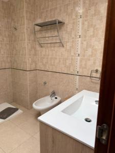 Koupelna v ubytování VILLA Las Americas, sea view in South Tenerife