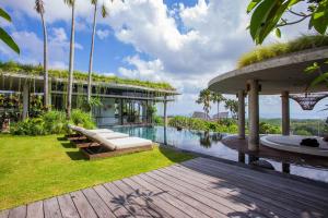 Κήπος έξω από το 3-BR Villa Ocean & Volcano View and Infinity Pool