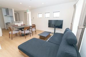 Χώρος καθιστικού στο Burikina Terrace N