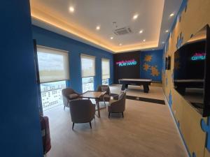 TV a/nebo společenská místnost v ubytování Kajang Semenyih Bangi Mirai Residence UKM