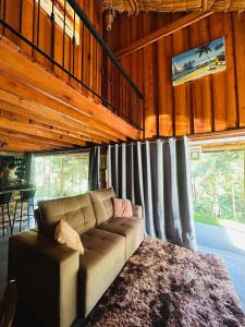 Μια τηλεόραση ή/και κέντρο ψυχαγωγίας στο Chalé das Pedras - Refúgio de Paz em meio à Natureza +42 φωτογραφίες