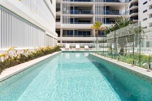 Swimmingpoolen hos eller tæt på Casa Oasis - Resort Living opposite Bokarina Beach