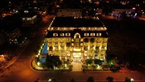 Budova, kde se rezort nachází + 117 fotografií