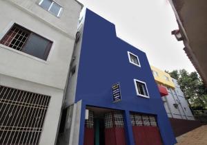 The building in which Az apartmant is located