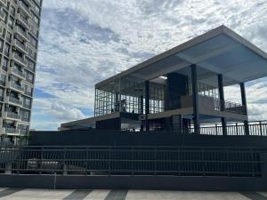 Balkón nebo terasa v ubytování Cozy 3BR Escape Modern Comfort in the City