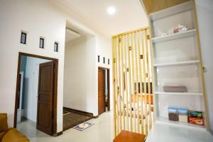 Gallery image of O2 Jogja Villa in Salakan