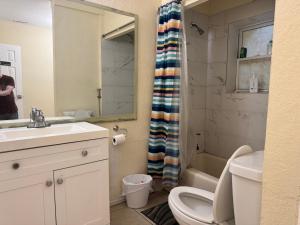 Ένα μπάνιο στο 4602 Home