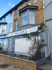 Το κτήριο όπου στεγάζεται  το πανδοχείο