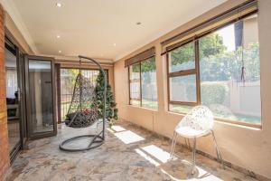 Κήπος έξω από το G & H guest house