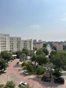 Bygningen som lejligheden ligger i + 4 billeder