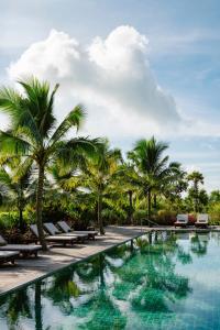 Kolam renang di atau dekat dengan Thala Tra Vinh