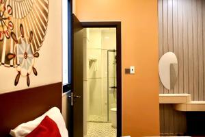 Ένα μπάνιο στο BOB Hotel Cần Thơ