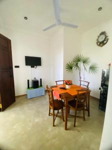 Μια τηλεόραση ή/και κέντρο ψυχαγωγίας στο Orana Villa