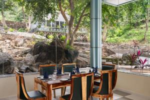 Κήπος έξω από το Treat Aranya Resort Kumbhalgarh