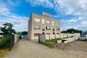 Το κτήριο όπου στεγάζεται  το ξενοδοχείο