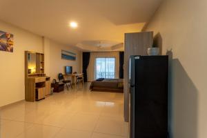 Η κουζίνα ή μικρή κουζίνα στο Blue Beach Guest House