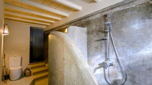 Ένα μπάνιο στο Maison A unique chic riad in the heart of the medina +105 φωτογραφίες