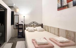 Postel nebo postele na pokoji v ubytování Tiong Nam 32 Kuala Lumpur, 6 mins to LRT PWTC, 15 mins to KLCC