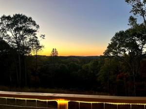 Loodusmaastik of the luxury tent lähedal